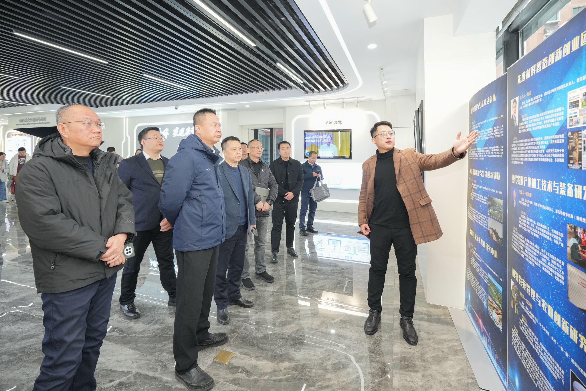 文件名称:s216.JPEG原图大小:NaNGB