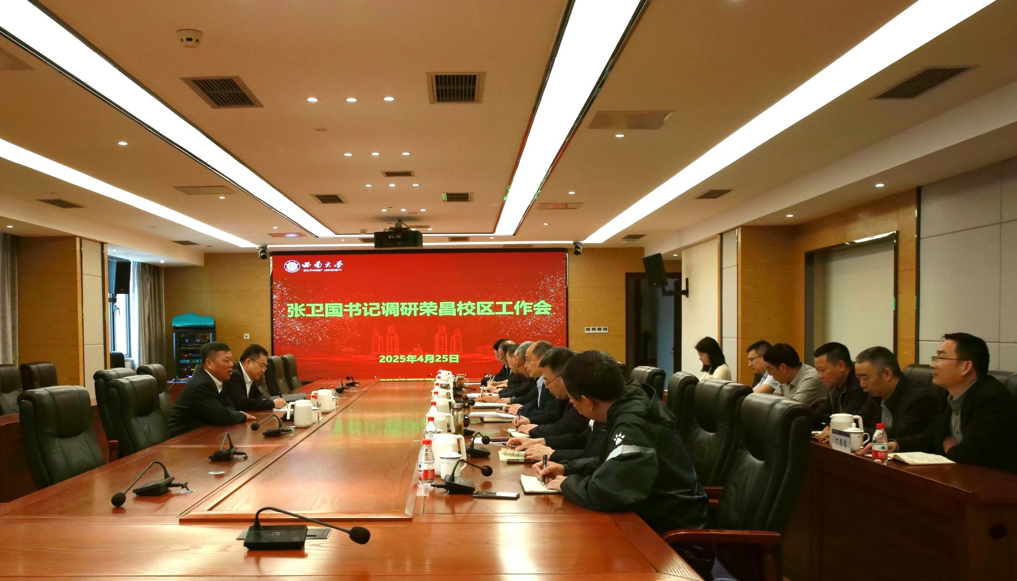 文件名称:李小卫 摄.jpg原图大小:7.69MB