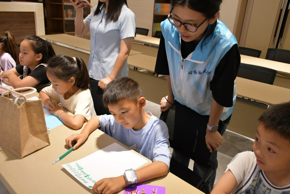 文件名称:果汁.png原图大小:0.78MB