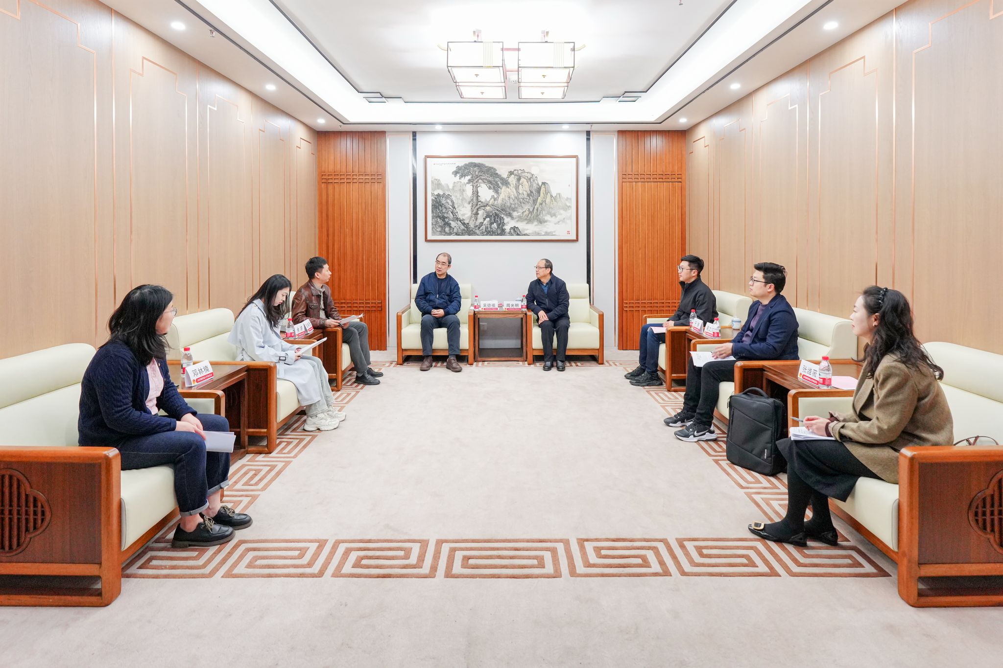 文件名称:微信图片_20250325174225.jpg原图大小:4.95MB